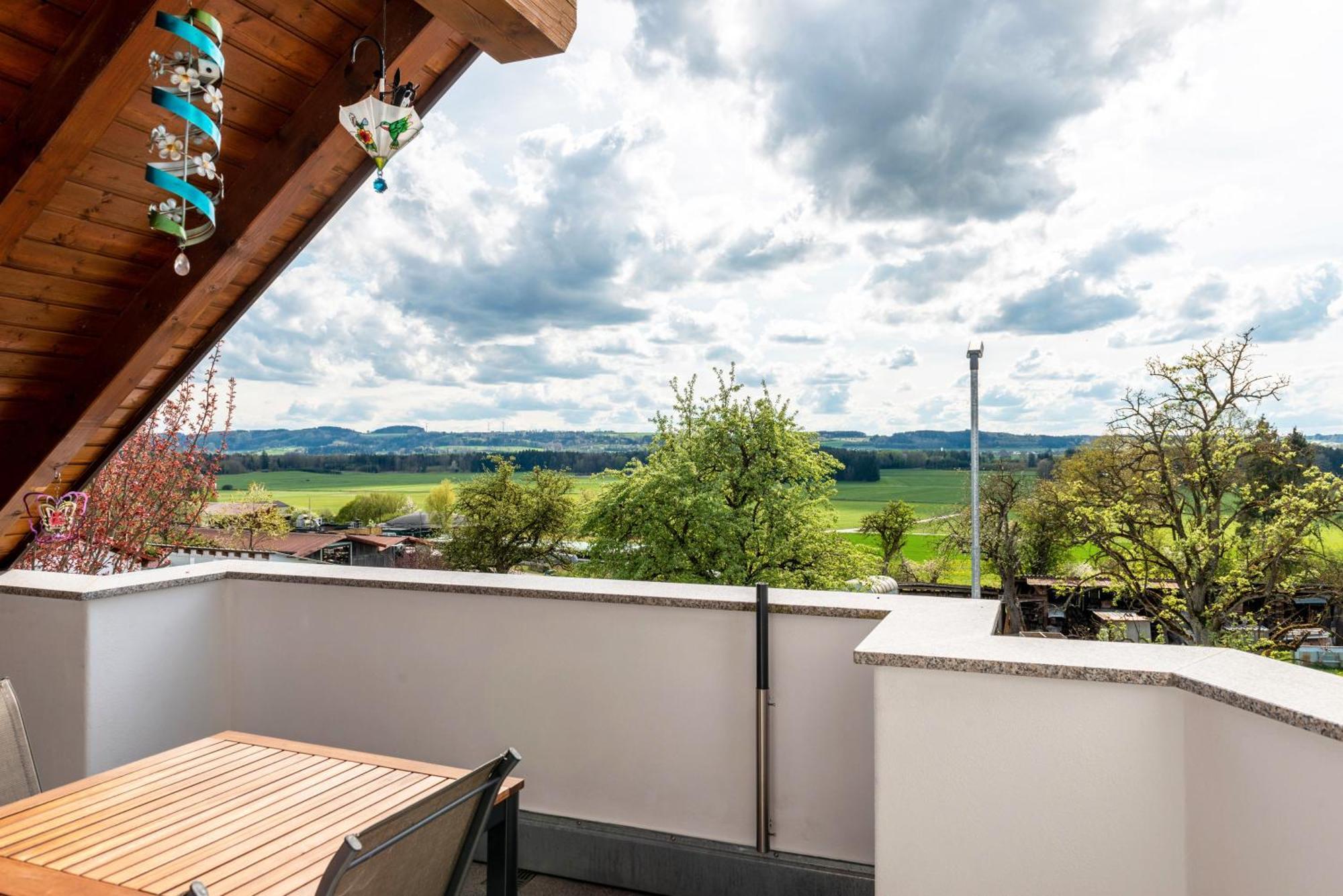 Arnold Laubbach Appartement Ostrach Buitenkant foto